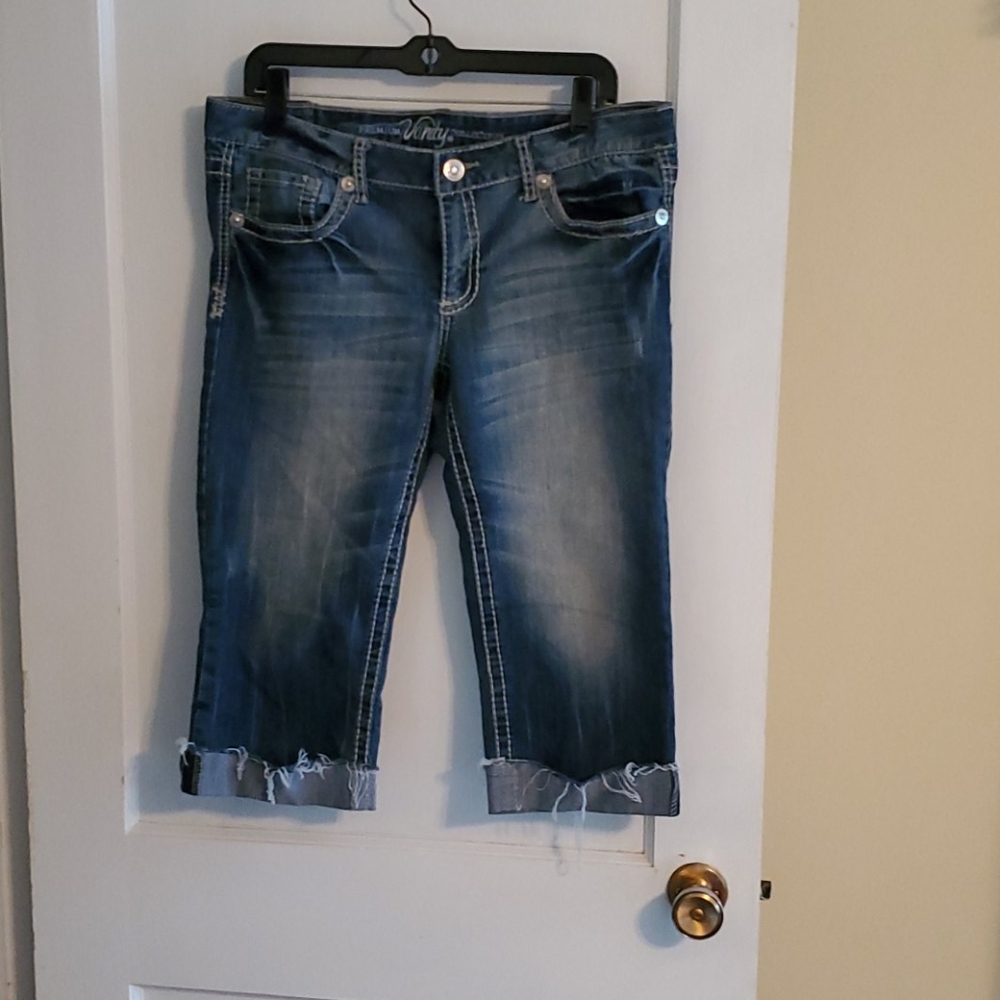 Vanity jean capri pants